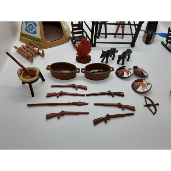 Huge 50 pieces Playmobil 1974 Cowboy and Indians Lot Geobra, Horses, Wolf, Gun - Picture 2 of 8